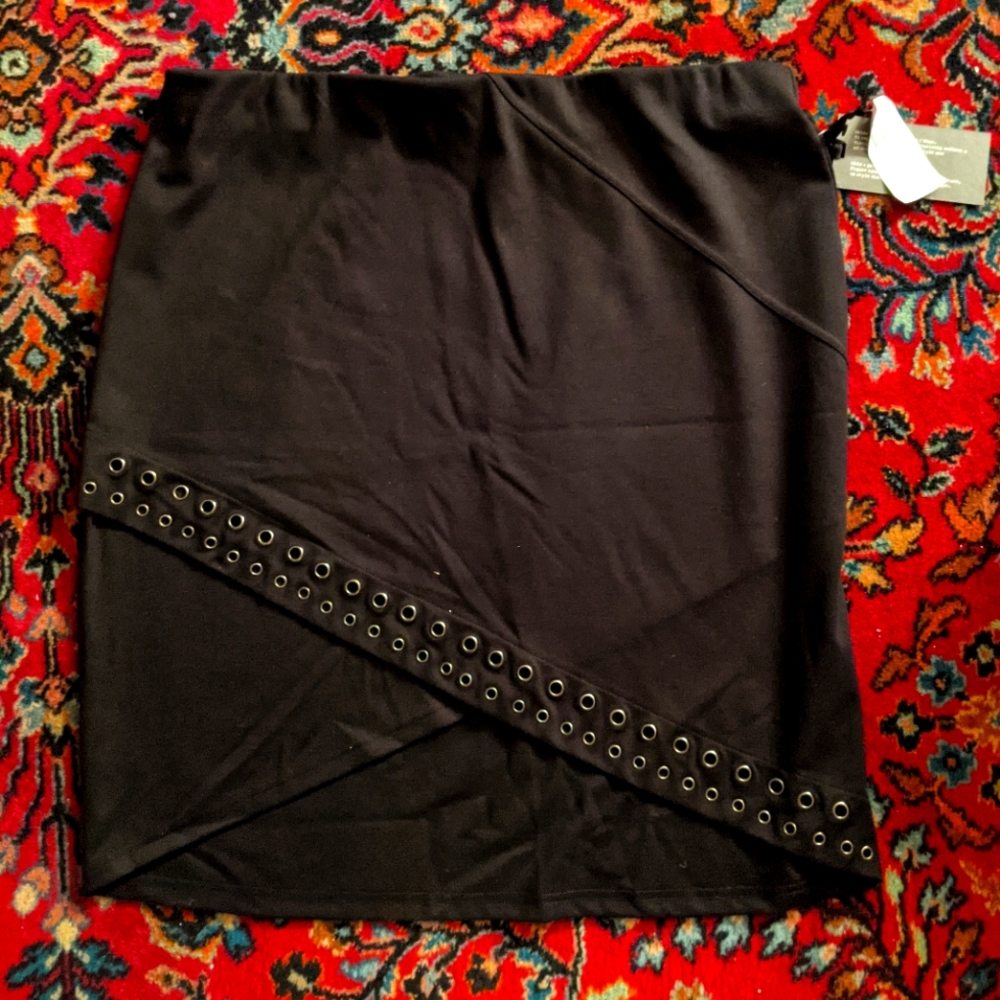 mblm by Tess Holliday Plus Size Grommet Skirt - Picture 4 of 11